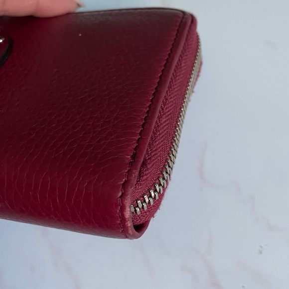 ❗️SOLD❗️Gucci Long Wallet - Picture 5 of 7